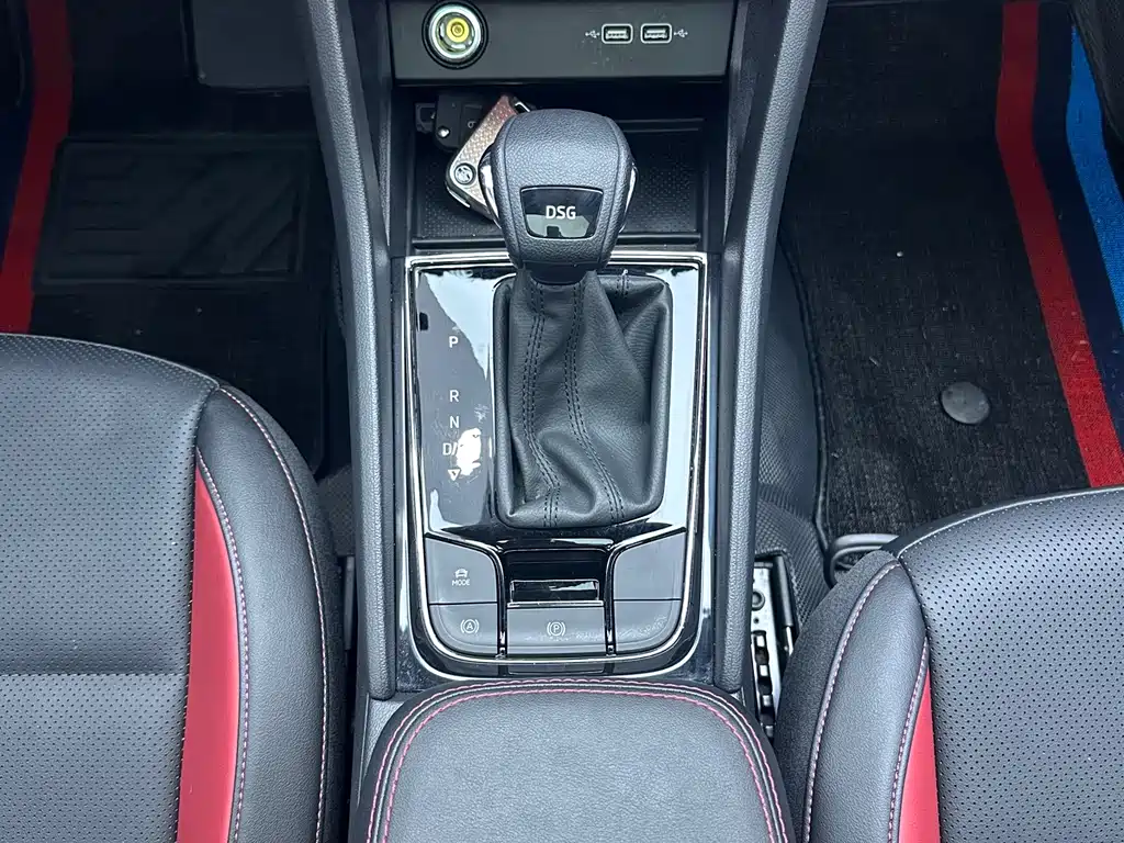 Skoda Karoq - фото 20