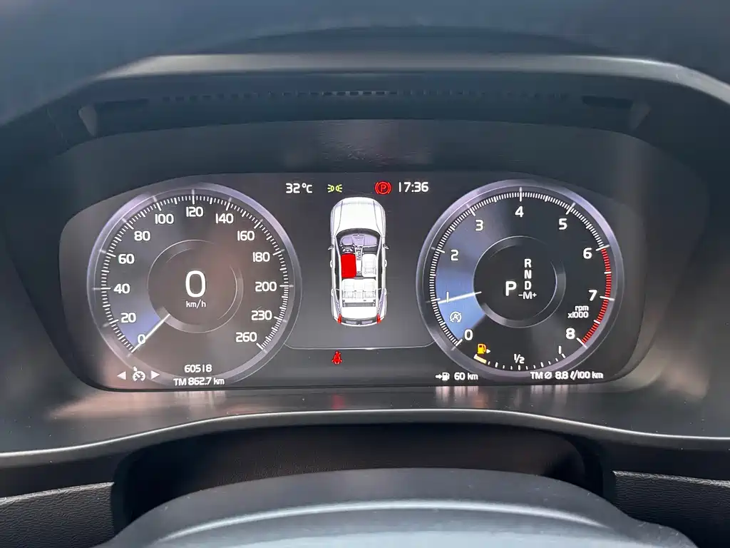 Volvo XC40 — миниатюра 5