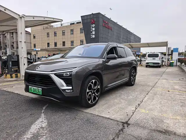 NIO NIO ES8 2019