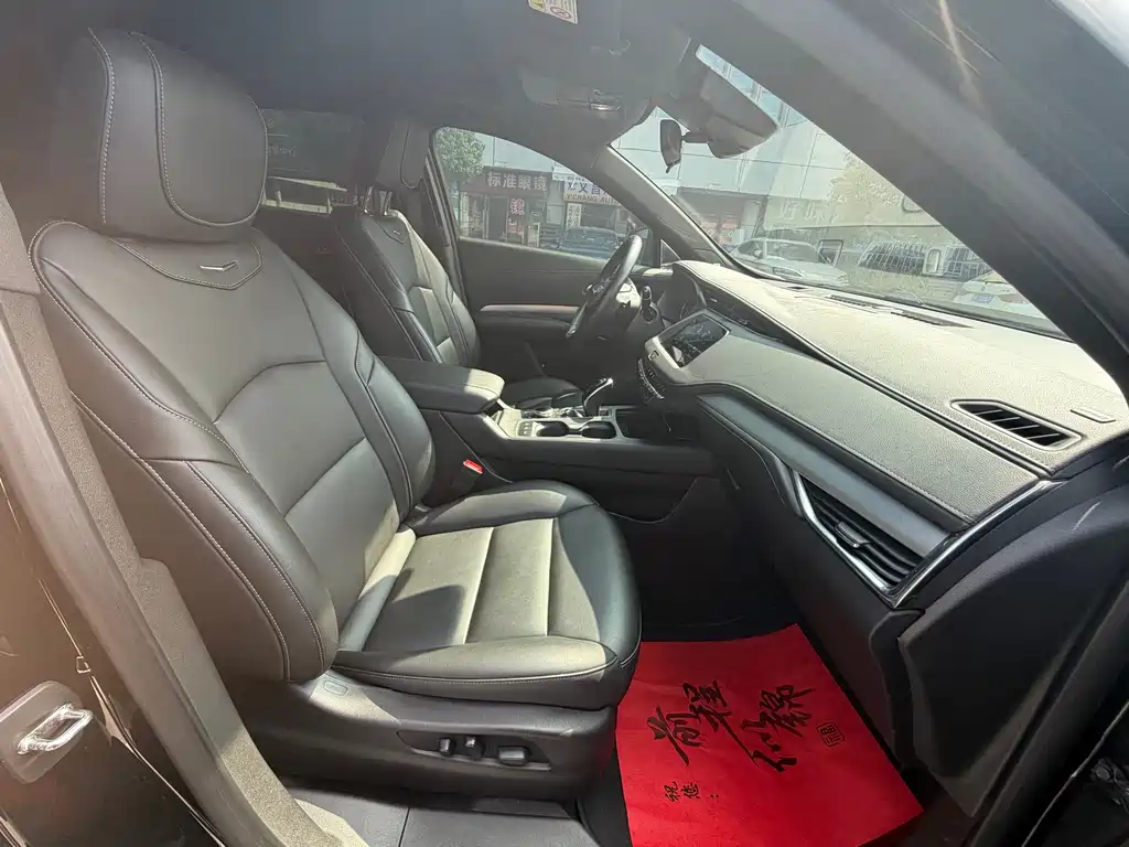 Cadillac XT4 — миниатюра 10