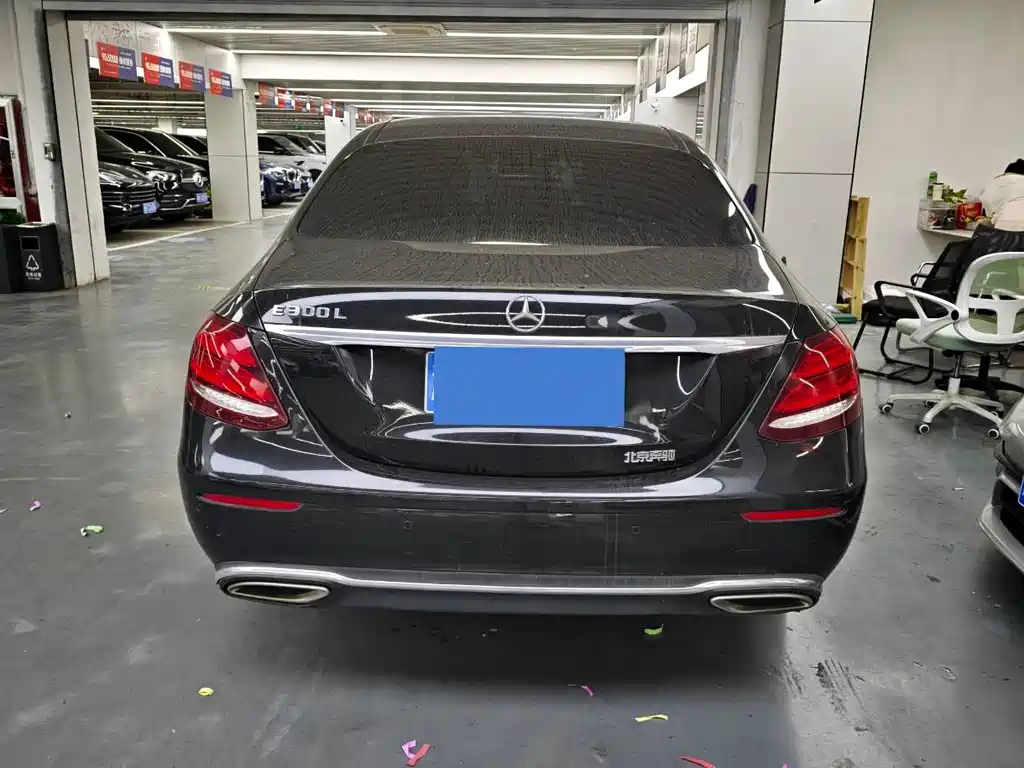 Mercedes-Benz E-Class — миниатюра 15
