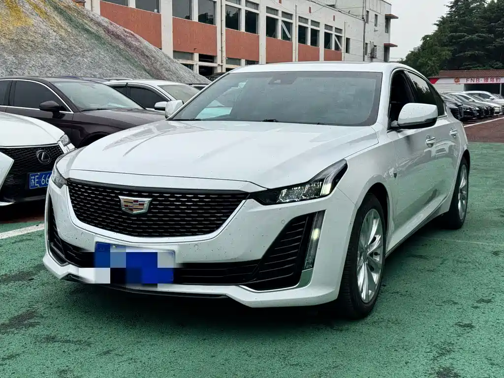 Cadillac CT5 — миниатюра 2