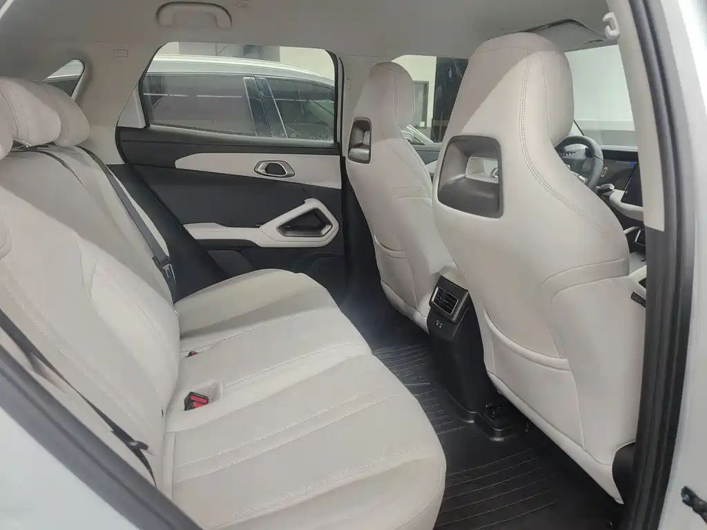 BYD Yuan UP — миниатюра 15