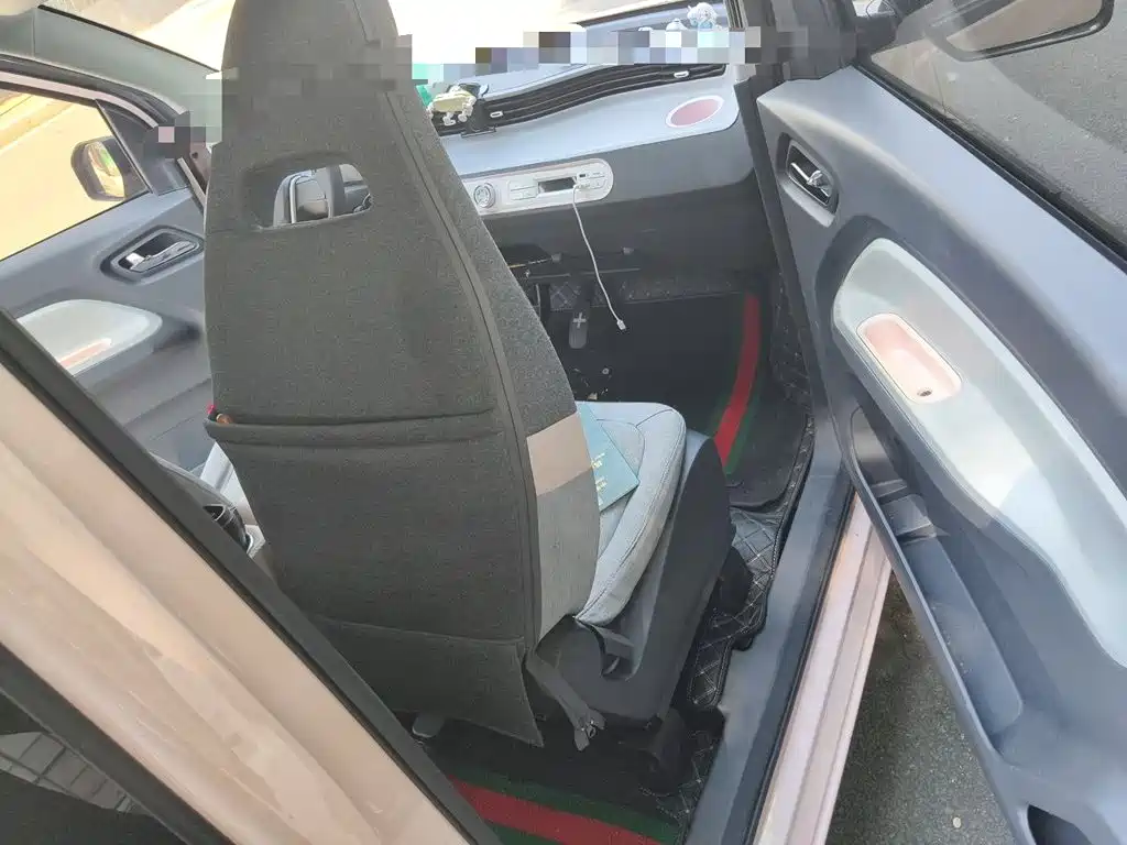 Wuling MINIEV — миниатюра 19