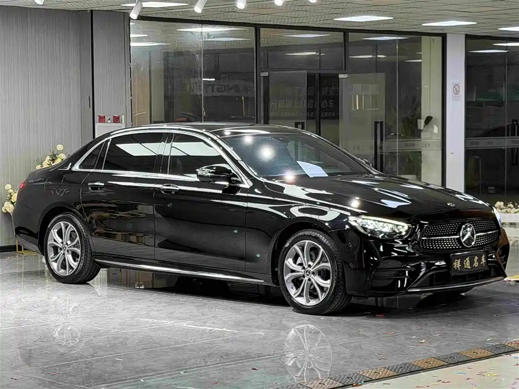 Mercedes-Benz E-Class — миниатюра 3