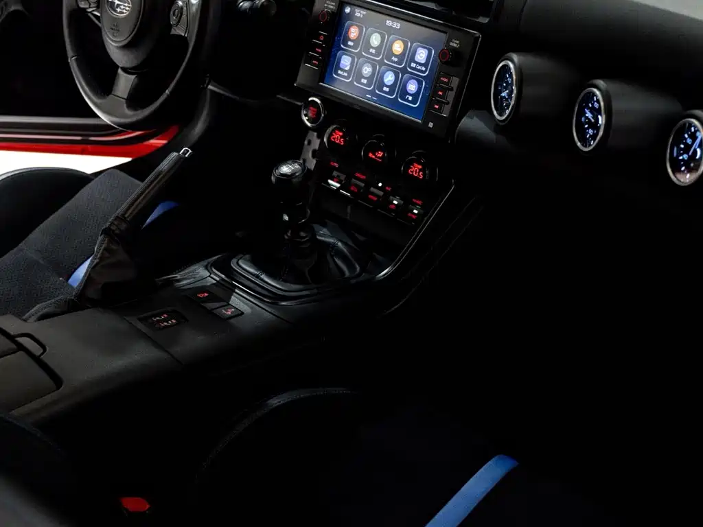 Subaru BRZ 2.4L Manual 10th Anniversary Commemorative Edition, фото 9
