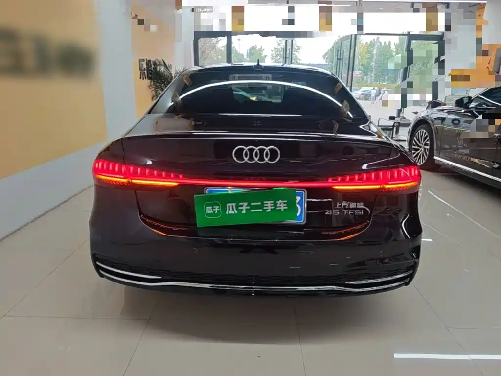 Audi A7L — миниатюра 6