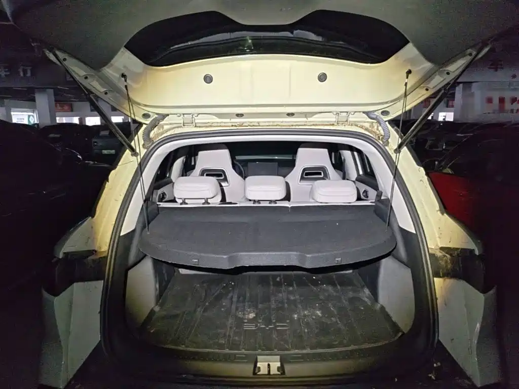 BYD Yuan UP — миниатюра 19