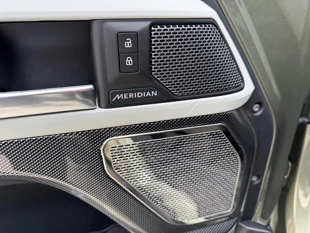 Land Rover Land Rover Defender 2021 110 P400
