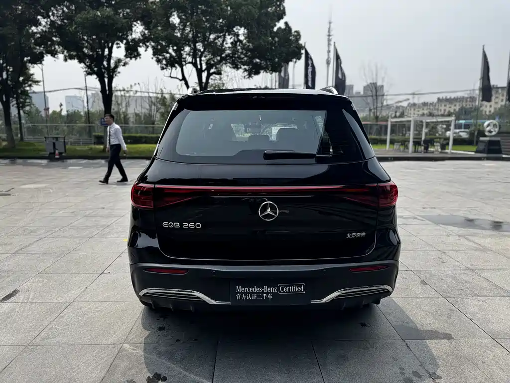 Mercedes-Benz EQB 2025 EQB 260