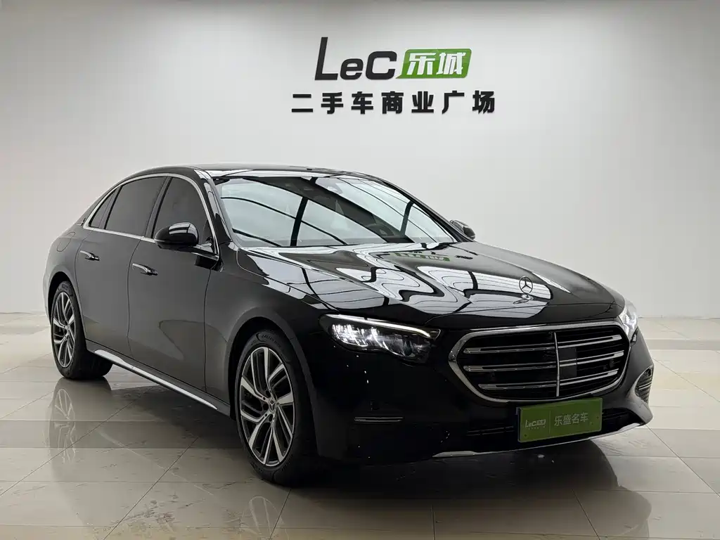Mercedes-Benz E-Class — миниатюра 2