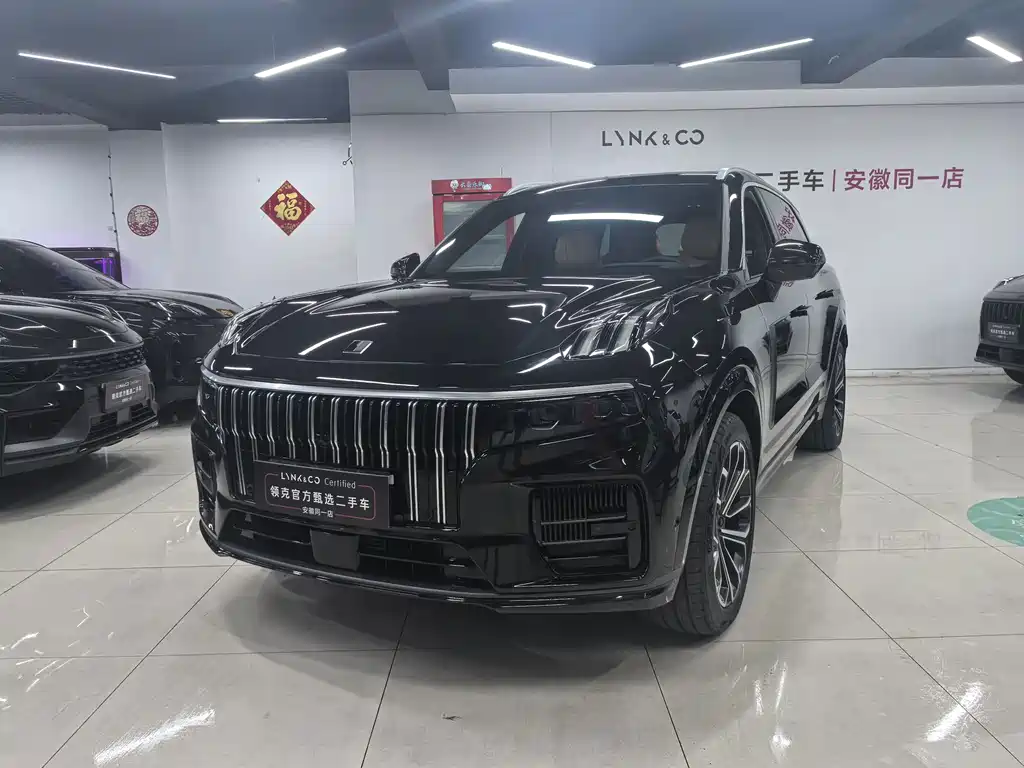 Lynk & Co 09