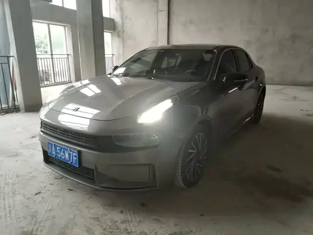 2022 Lynk & Co 03