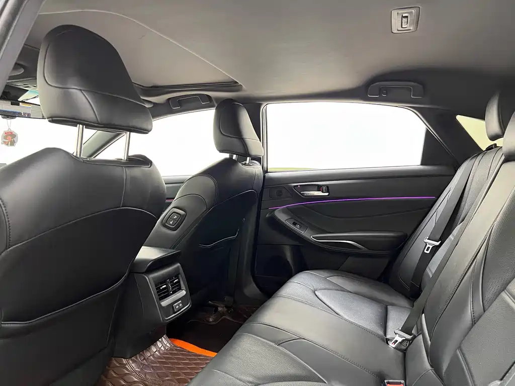 Toyota Avalon — миниатюра 12