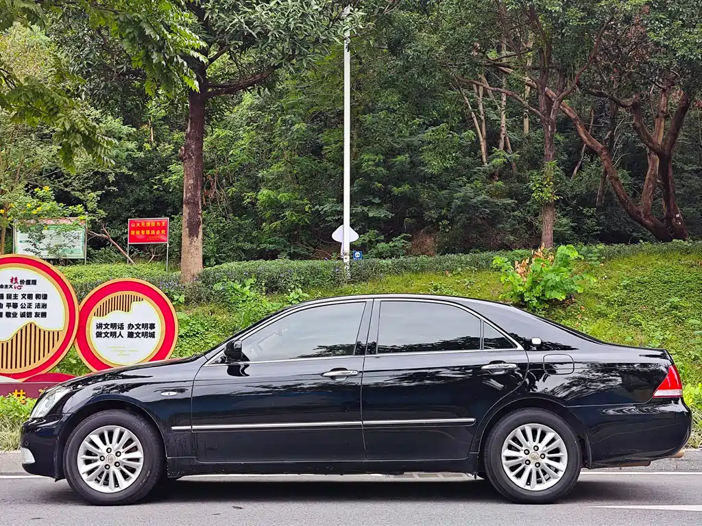 Toyota Crown 2009 2.5L Royal