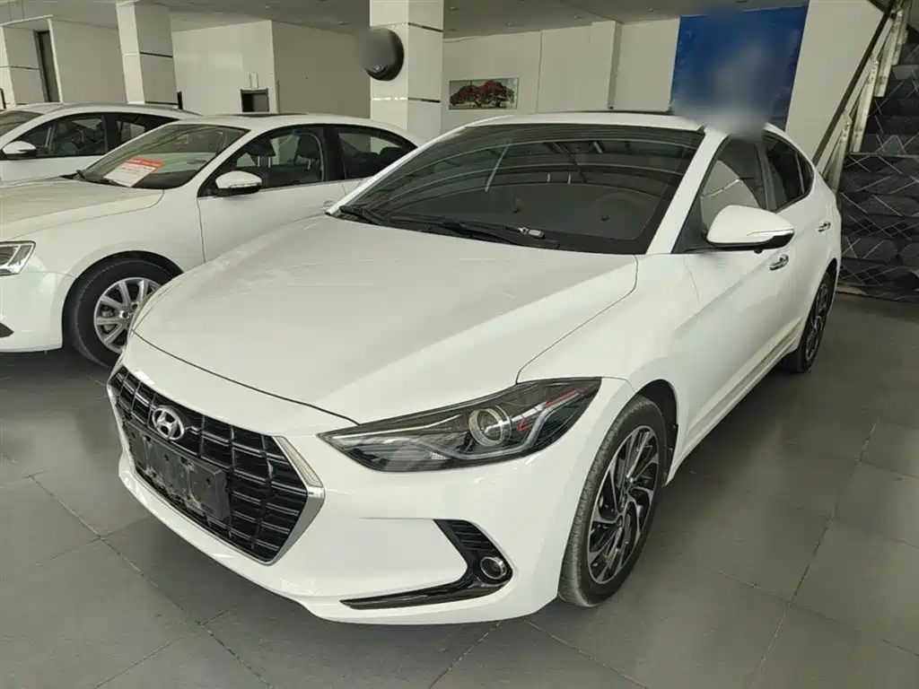 Hyundai Elantra 2020