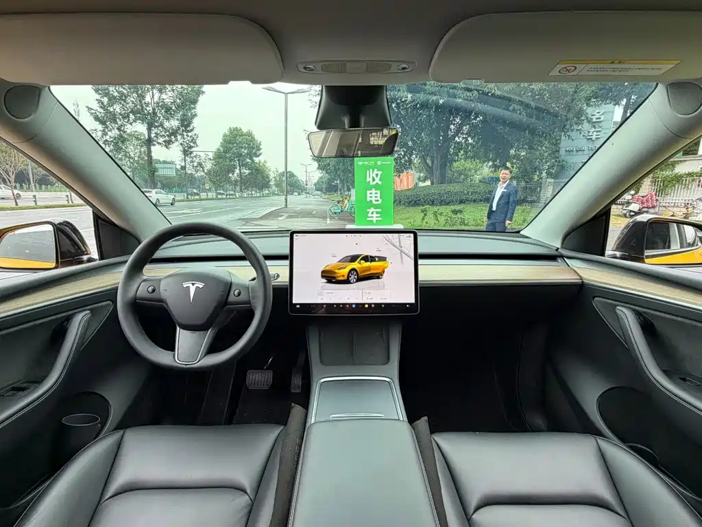 Tesla Model Y — фотографии объявления, Фото 13