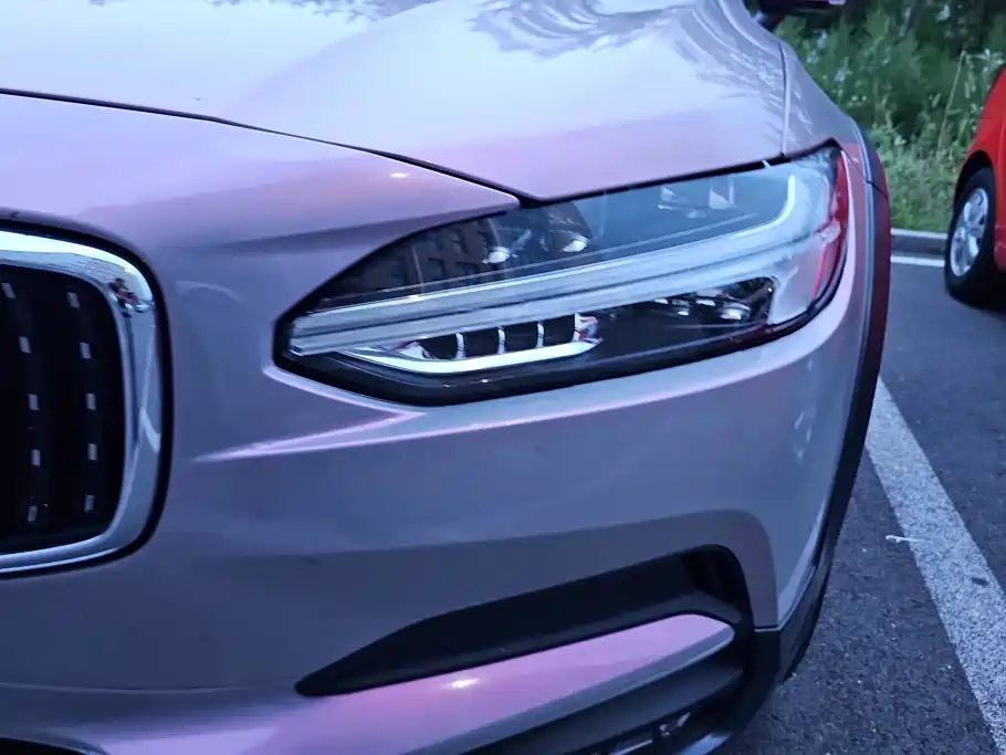 Volvo V90 — миниатюра 5