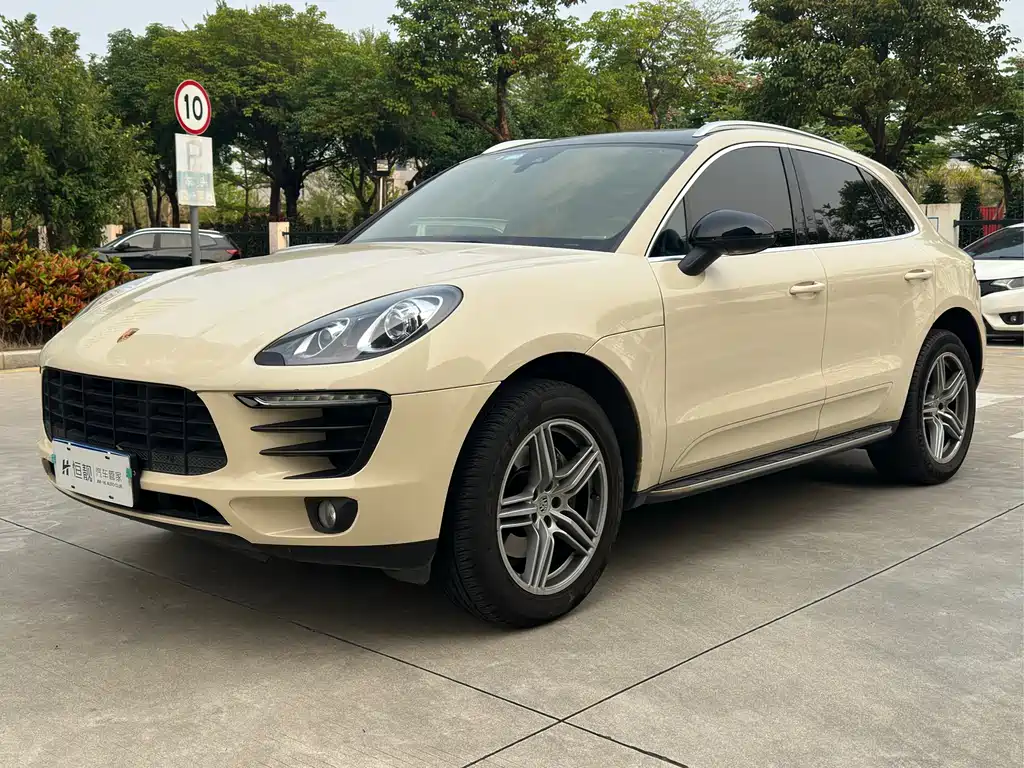 Porsche Macan 2016