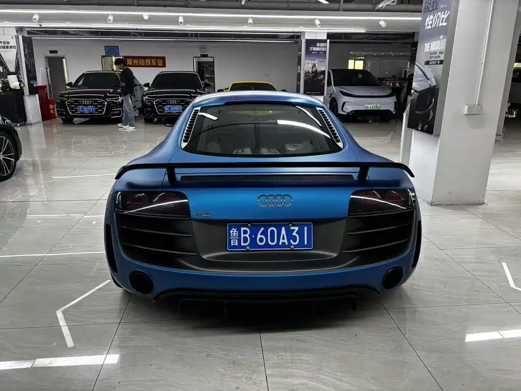 Audi R8 — миниатюра 4