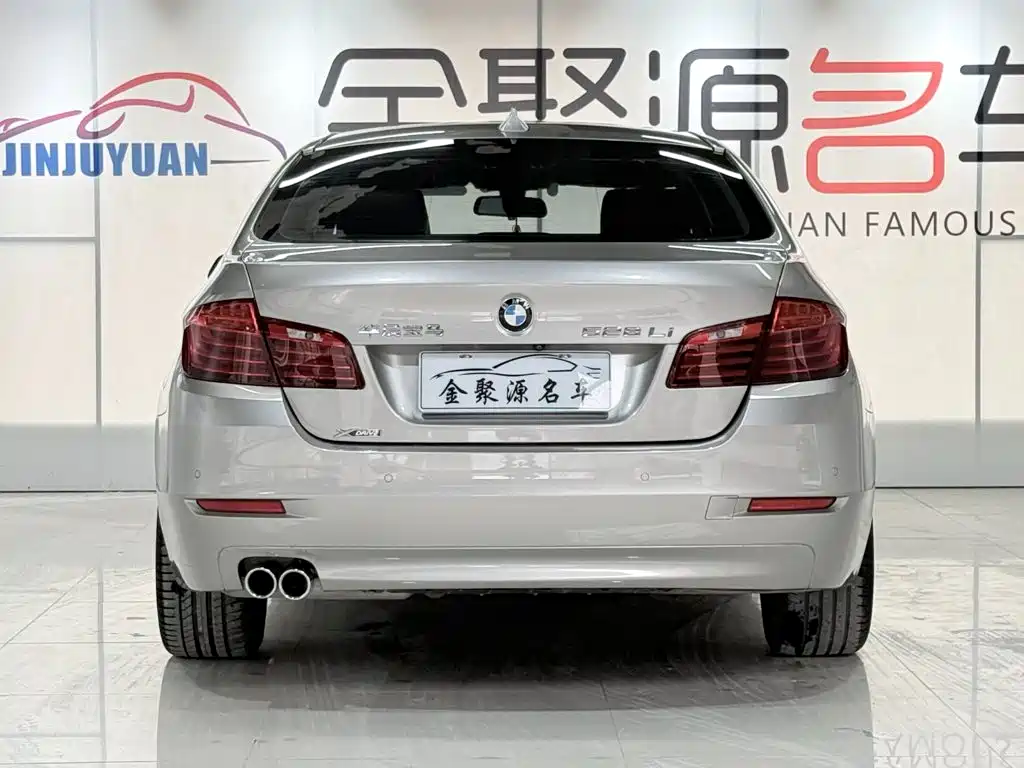 BMW 5 Series — миниатюра 5