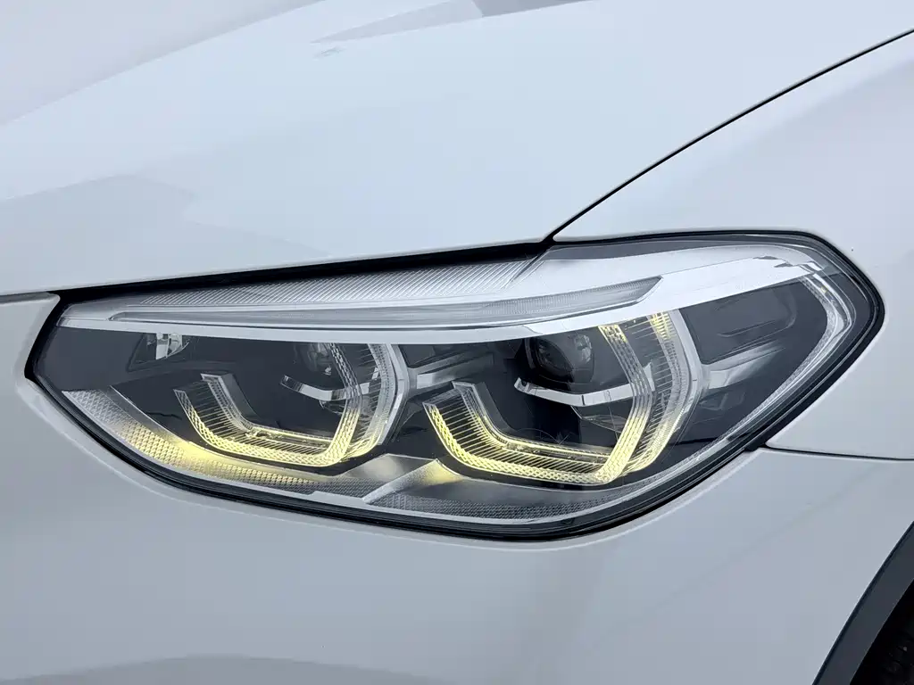 BMW iX3 — миниатюра 26