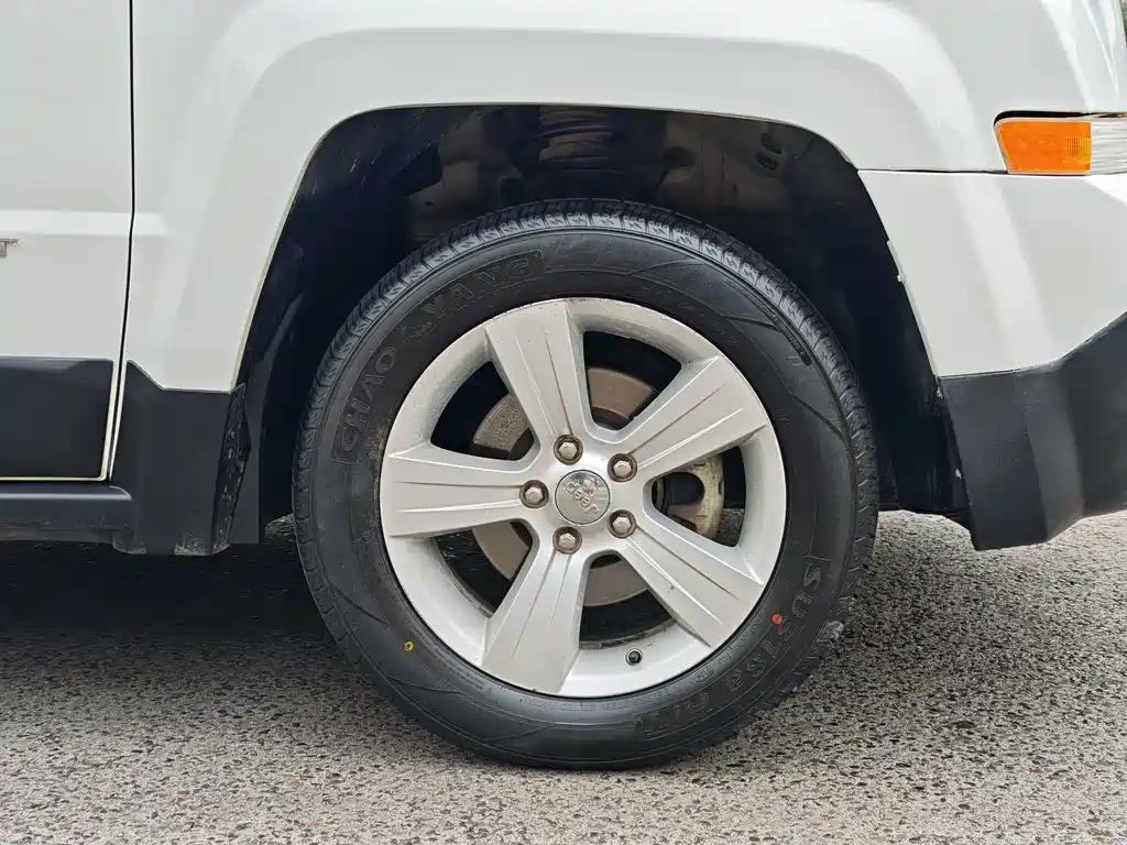 Jeep Patriot — миниатюра 4