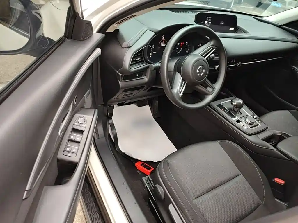 Mazda CX-30 EV — миниатюра 16