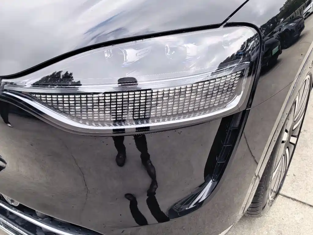 AITO ASK THE WORLD M9