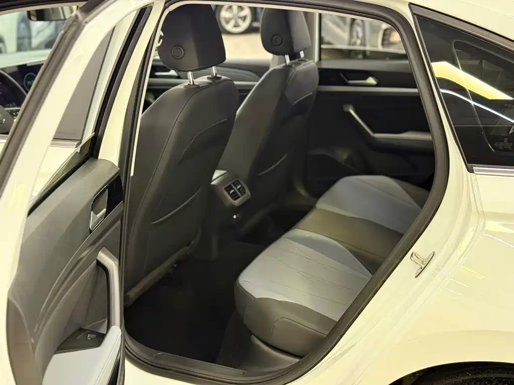 Volkswagen Lavida 2024 1.5L AT