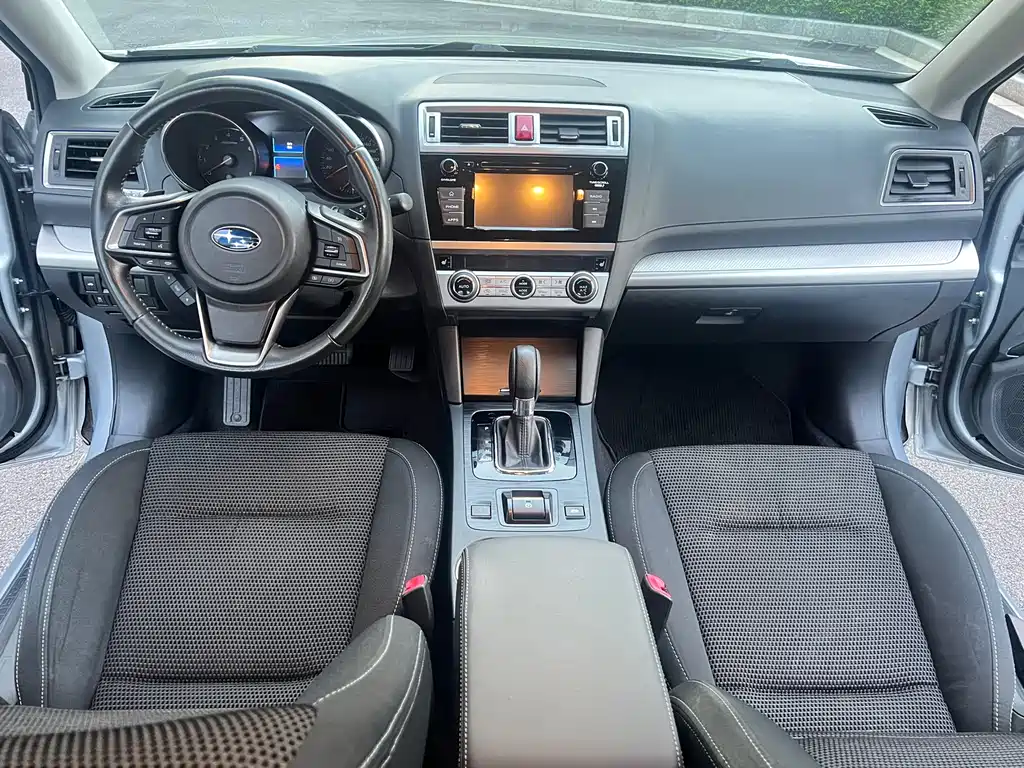 Subaru Legacy — миниатюра 12