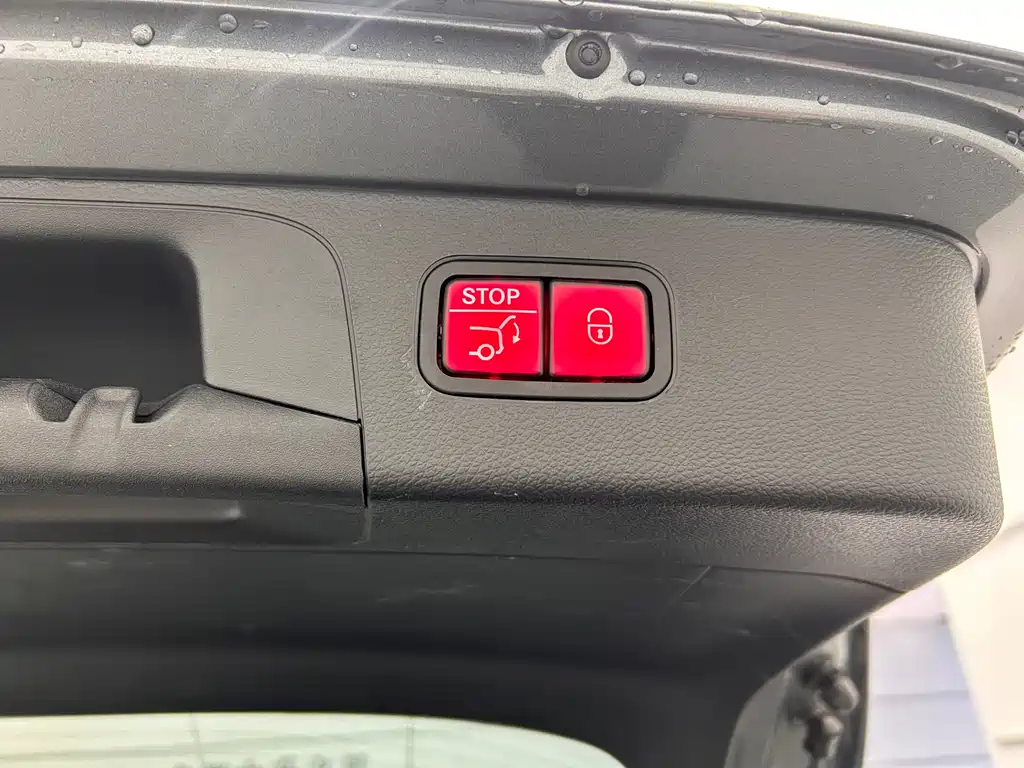 MERCEDES-BENZ GLC AMG