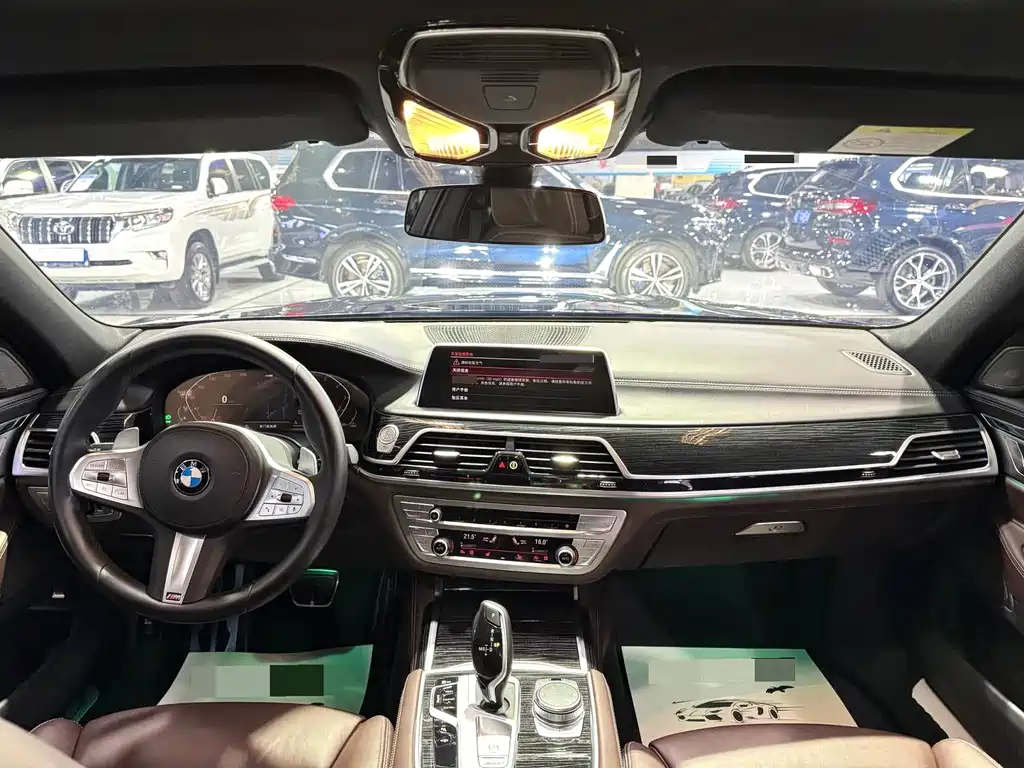 BMW 7 Series 7 2021 730Li M Sport