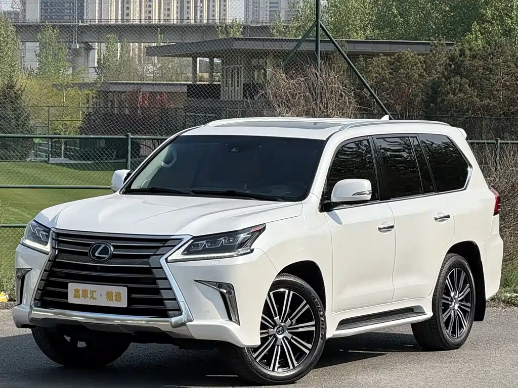 Lexus LX 2020