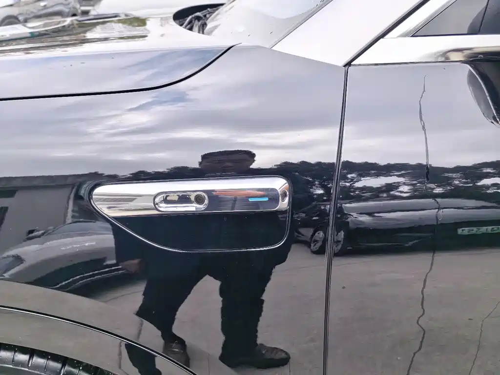 AITO ASK THE WORLD M9