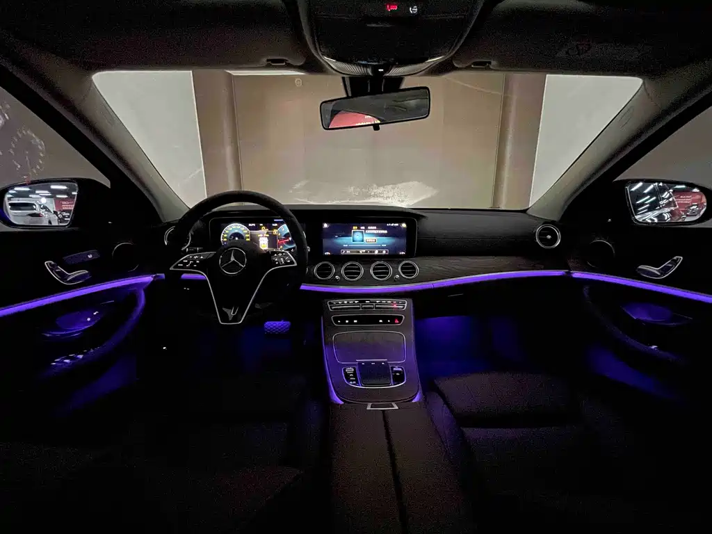 Mercedes-Benz E-Class — миниатюра 16