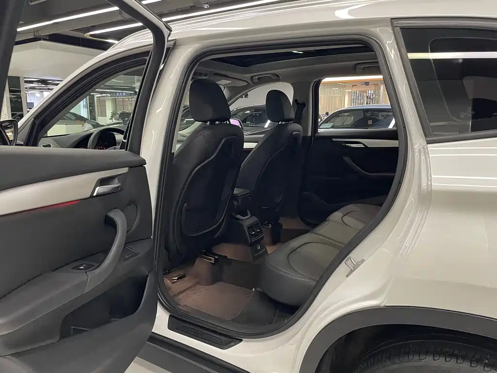BMW X1 2016 sDrive18Li Fashion