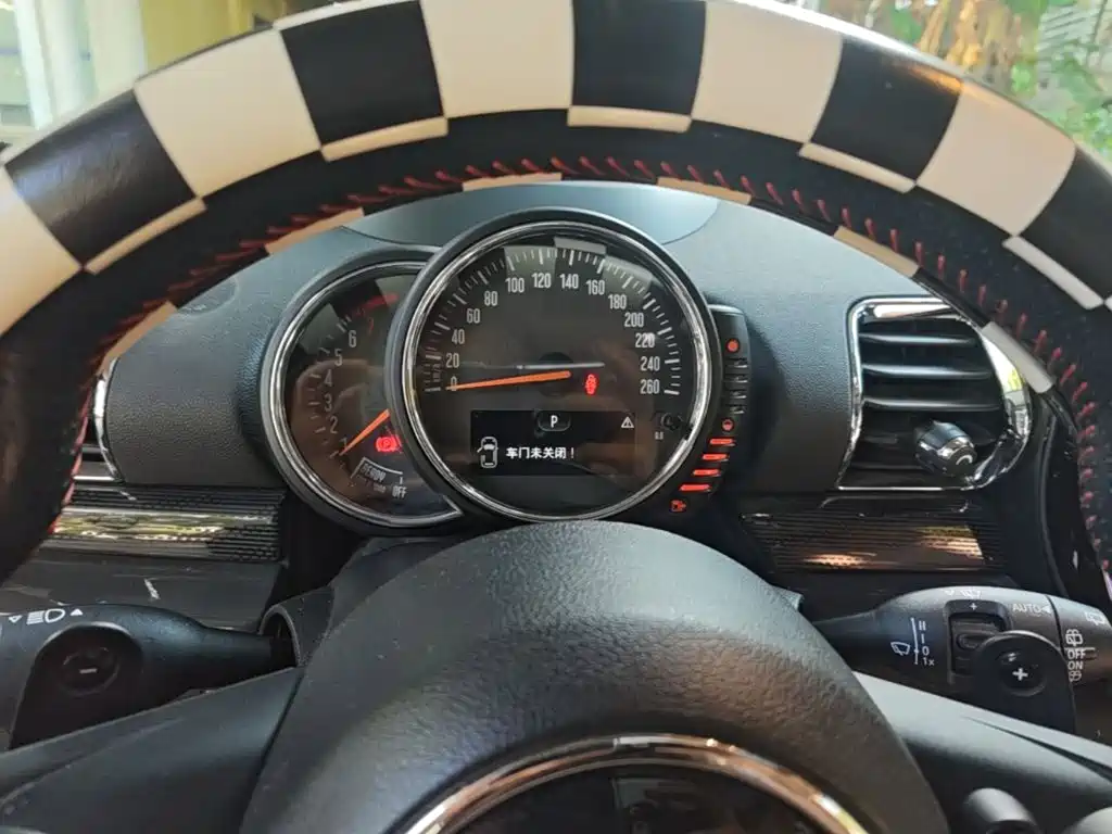 MINI Mini Clubman — миниатюра 14
