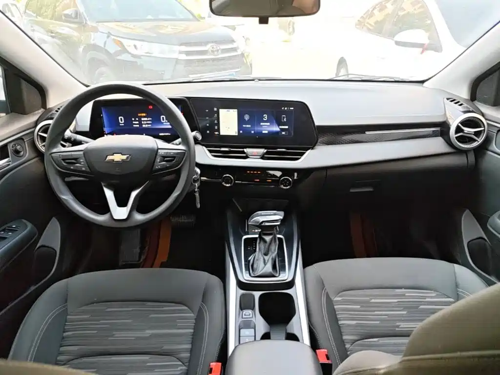 Chevrolet Monza — миниатюра 10