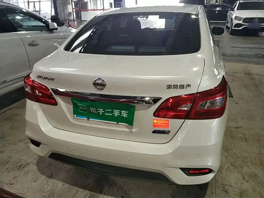 Nissan Sylphy — миниатюра 6