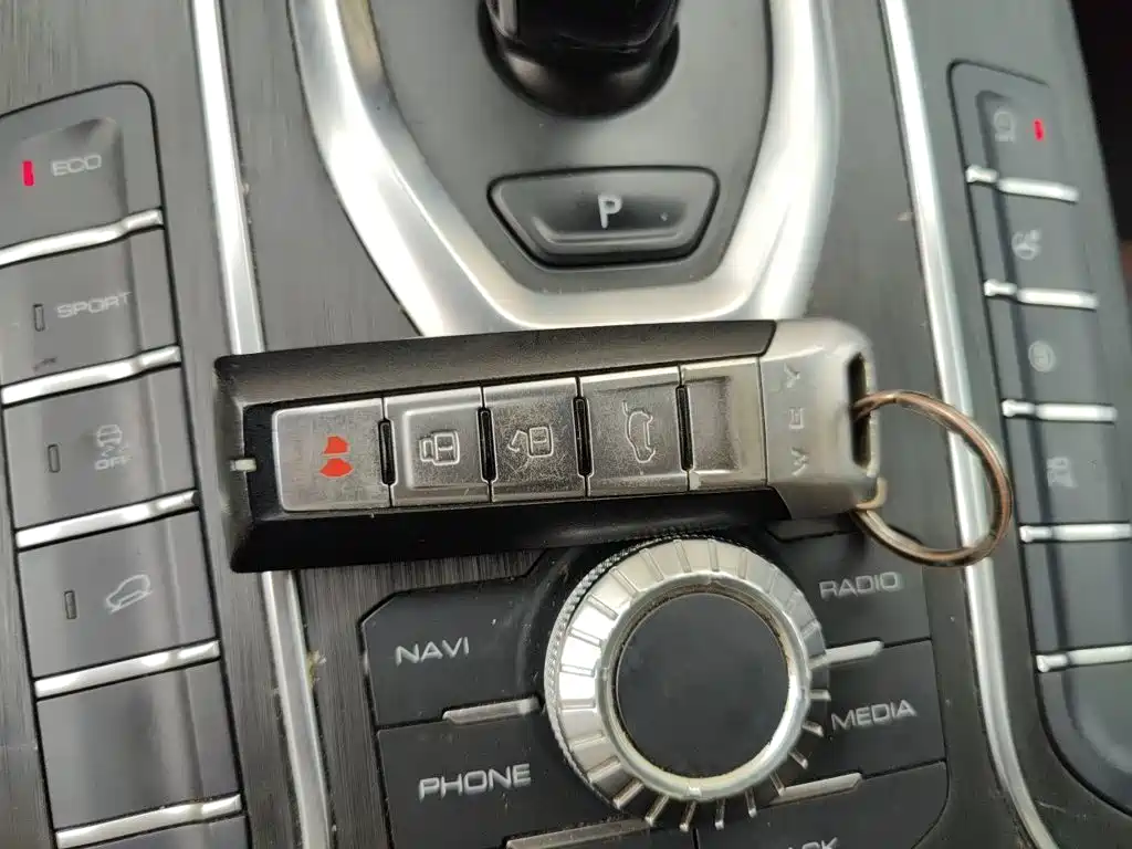 Wey Wey VV5 — миниатюра 12