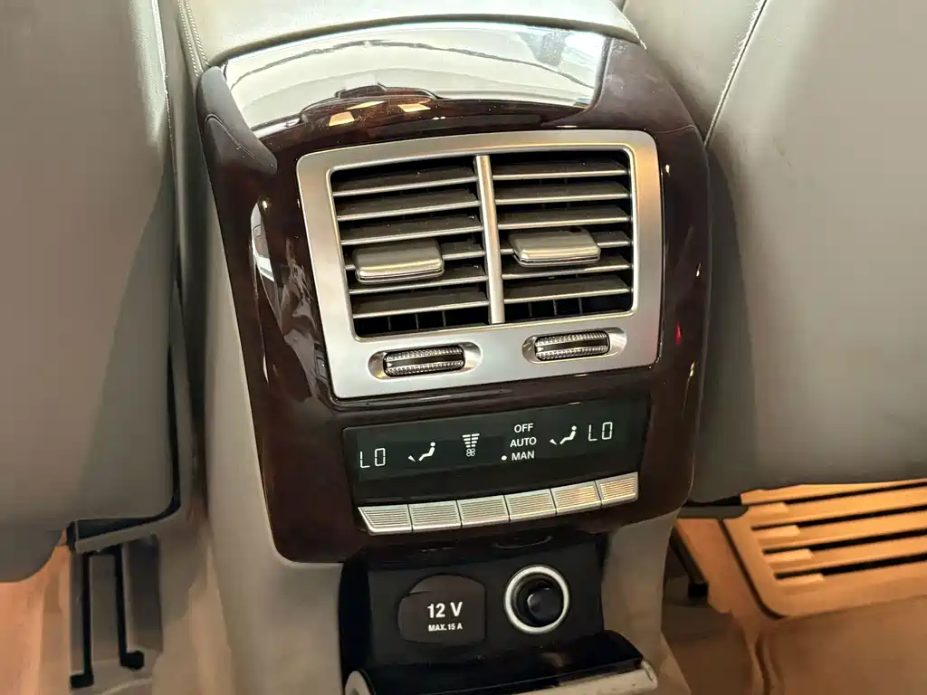 Mercedes-Benz S-Class — миниатюра 11