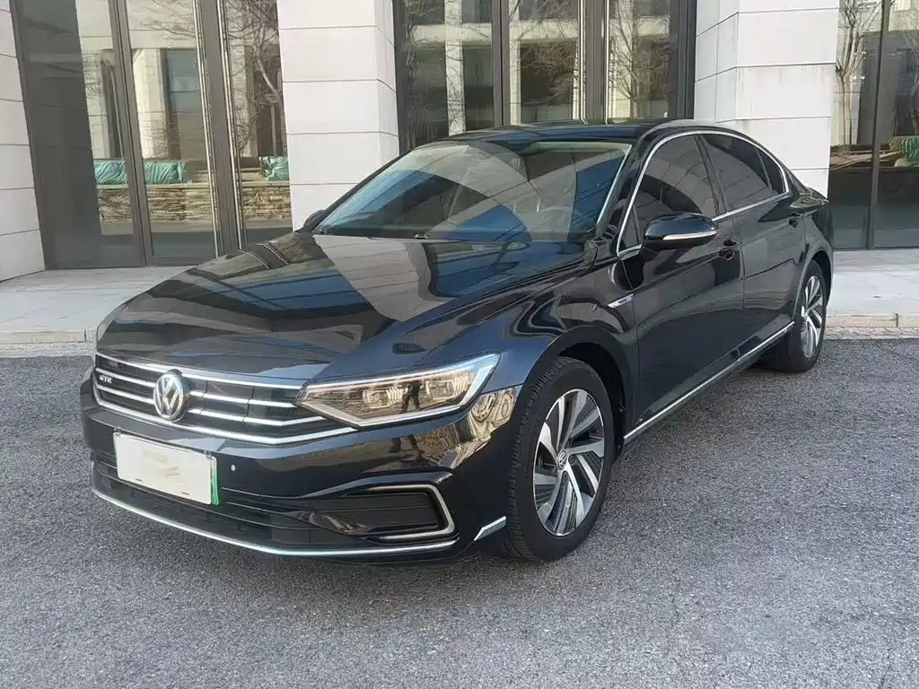 VOLKSWAGEN MAGOTAN GTE PLUG IN HYBRID