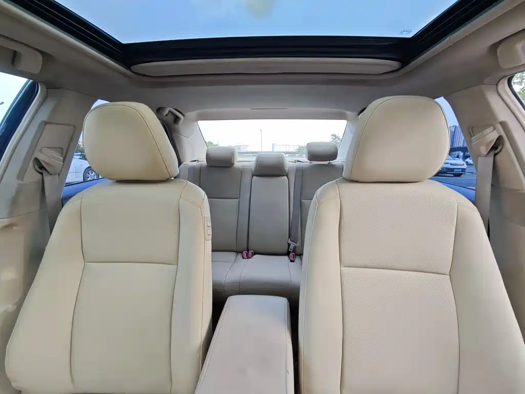 Toyota Camry 2013 2.0G Comfort