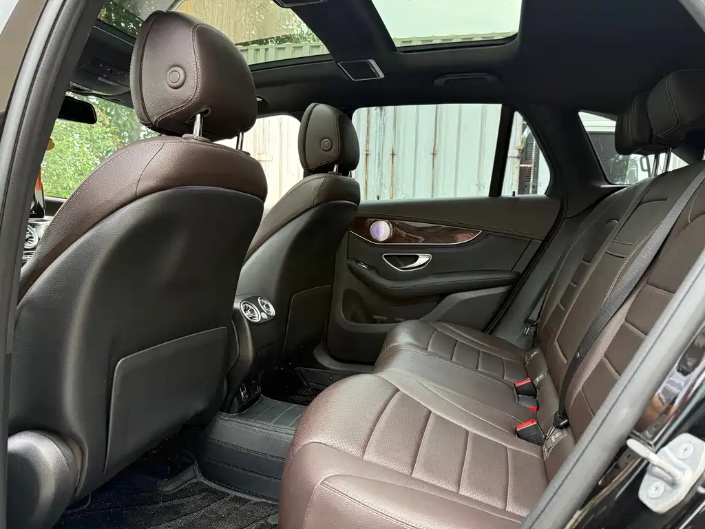 Mercedes-Benz GLC — миниатюра 10