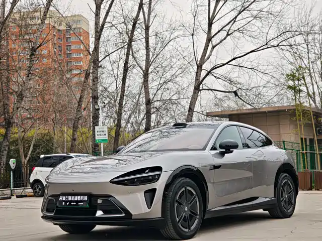 XIAOMI CAR XIAOMI YU7 2025