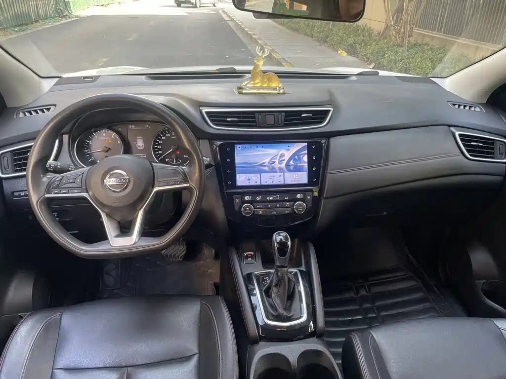 Nissan Qashqai — миниатюра 7