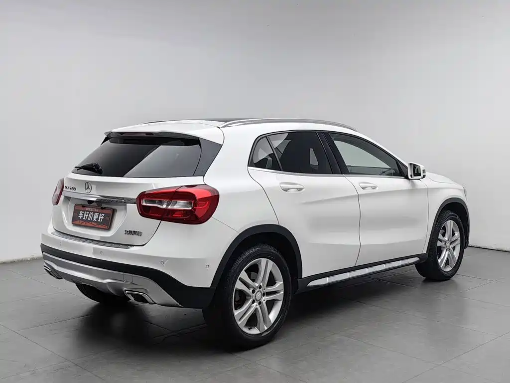 Mercedes-Benz GLA — миниатюра 2