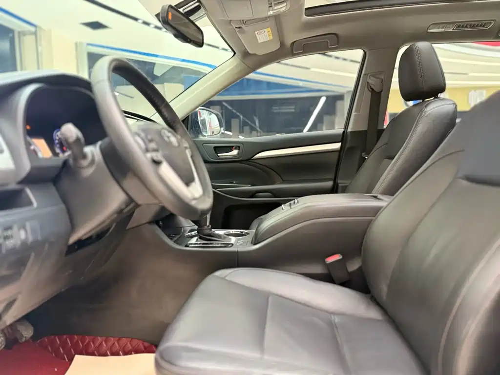 Toyota Highlander — миниатюра 4