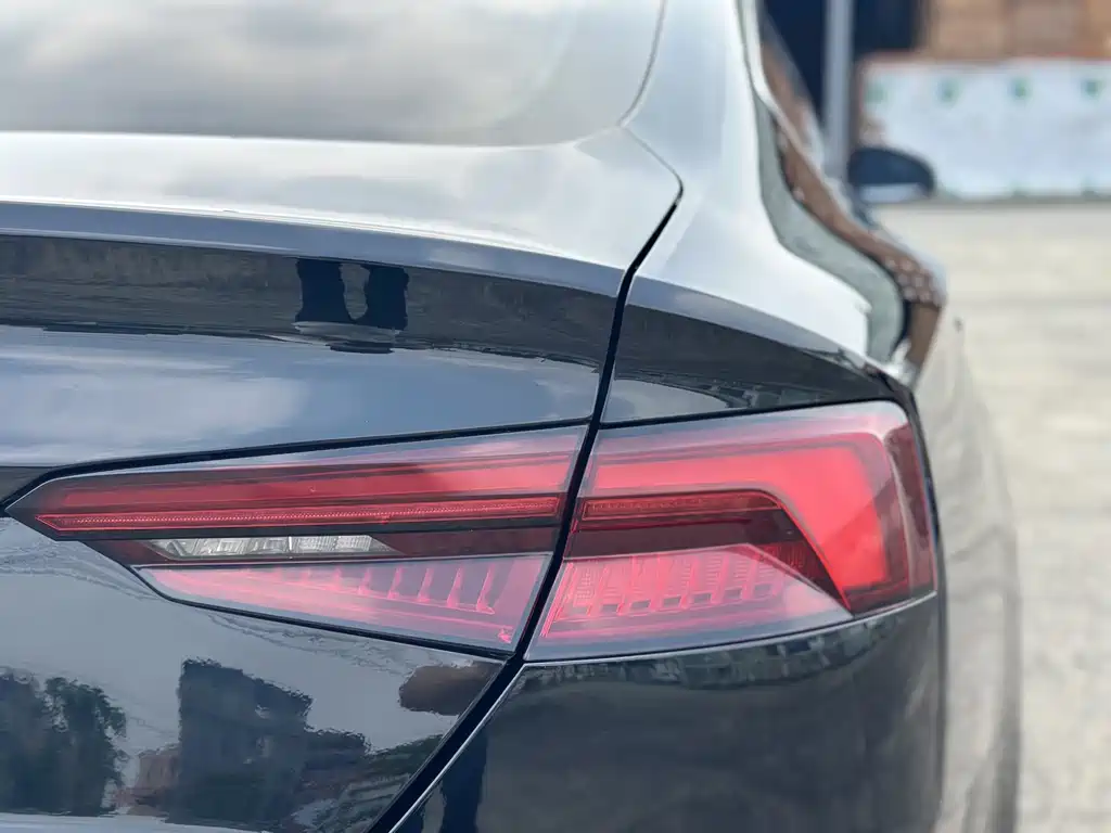 Audi A5 (Import) — миниатюра 5